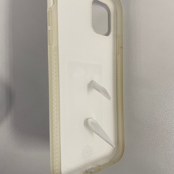 Loppy iphone 11 in Opal - Picture 2 of 3
